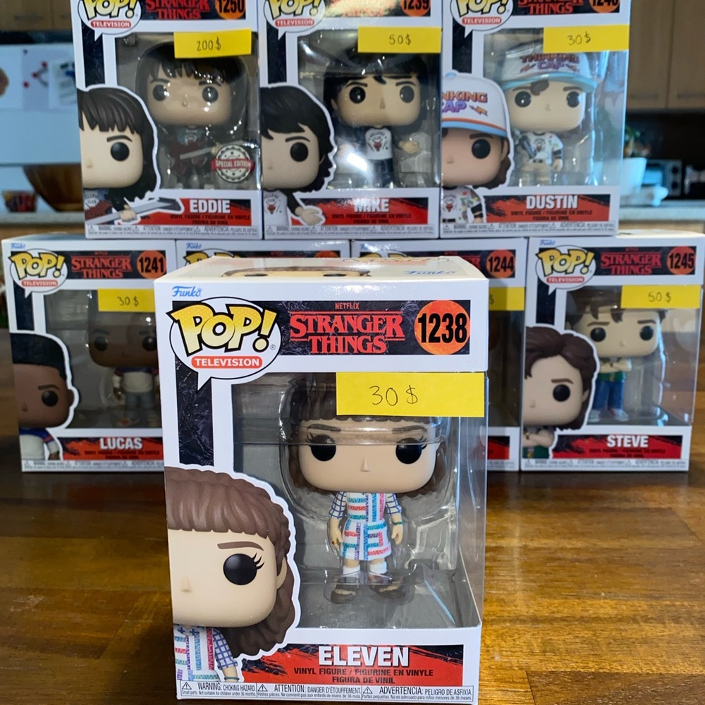 All collection S4 Stranger Things Funko Pop+Eddie Special Edition -Without Max - Picture 2 of 9
